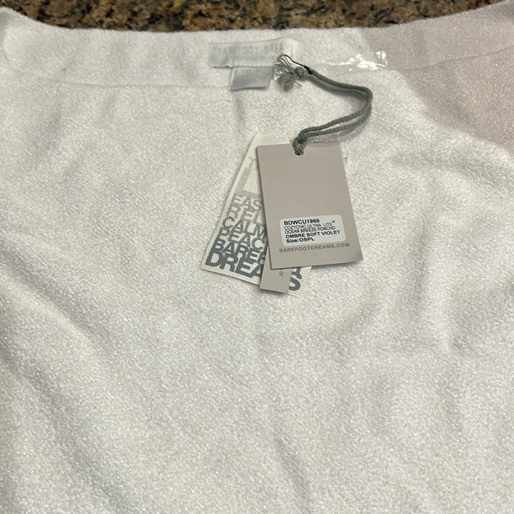 New with tags!  Barefoot Dreams Poncho